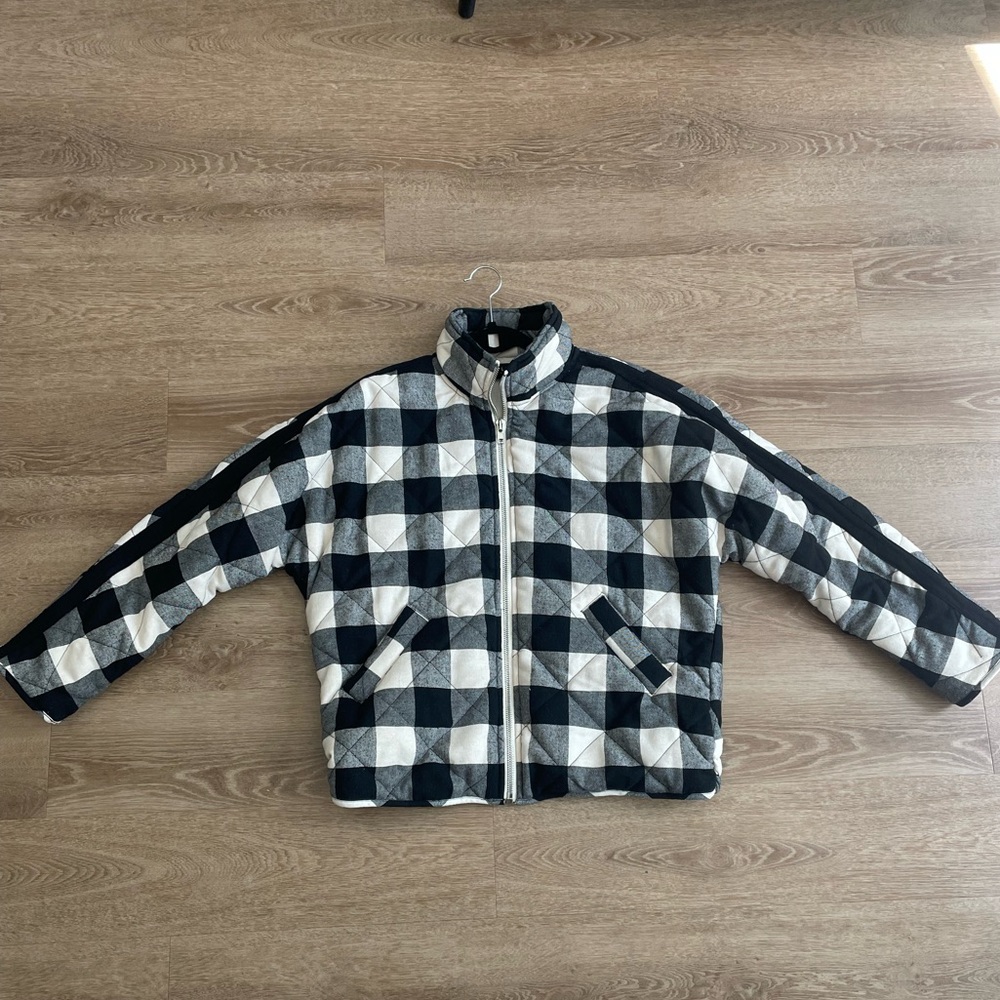 ELLA PEARL Black and White Plaid Puffy Jacket Size Small